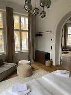 Aeronaut Suites powered by Pearl1