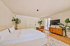 Aeronaut Suites powered by Pearl1