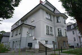 Aeronaut Suites powered by Pearl1