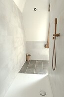 Aeronaut Suites powered by Pearl1