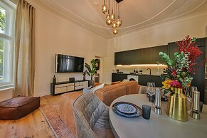 Aeronaut Suites powered by Pearl1