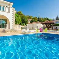 Villa Komissa in Argaka