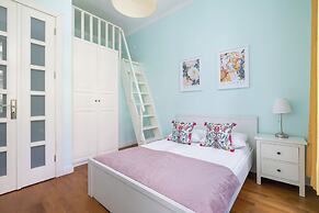 Cozy Apartment in the Center by Renters