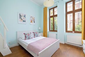 Cozy Apartment in the Center by Renters