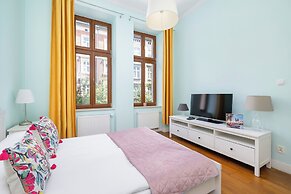 Cozy Apartment in the Center by Renters