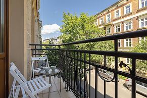 Cozy Apartment in the Center by Renters