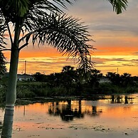 Phoenix Quite Area Pool and Great Water few