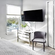 Phoenix Quite Area Pool and Great Water few