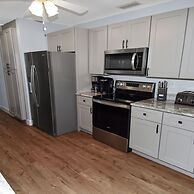 Little Paradise - 3 2 Yacht Club Area With Pool