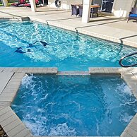 Su Casa - XXL Pool Area Pool Spa 3 Bedroom 2 Bath