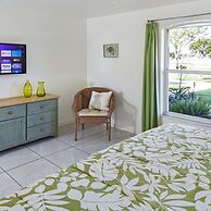 Su Casa - XXL Pool Area Pool Spa 3 Bedroom 2 Bath