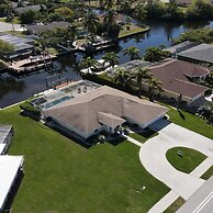 Su Casa - XXL Pool Area Pool Spa 3 Bedroom 2 Bath