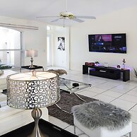 Su Casa - XXL Pool Area Pool Spa 3 Bedroom 2 Bath