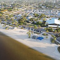 Boaters Dream S Terr Pool Yacht Club Boating