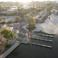 Boaters Dream S Terr Pool Yacht Club Boating