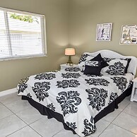 Timeout -south Facing With Large Terrace and Pool