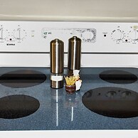 Timeout -south Facing With Large Terrace and Pool