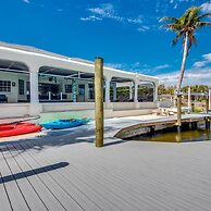 Golden Globe - Luxury on the Canal With Pool spa