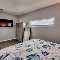 Golden Globe - Luxury on the Canal With Pool spa