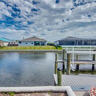 Golden Globe - Luxury on the Canal With Pool spa