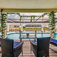 Golden Globe - Luxury on the Canal With Pool spa