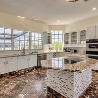 Golden Globe - Luxury on the Canal With Pool spa