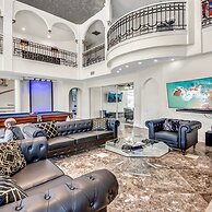 Golden Globe - Luxury on the Canal With Pool spa