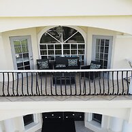 Golden Globe - Luxury on the Canal With Pool spa