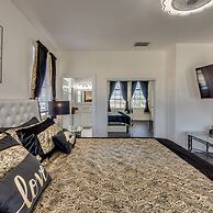 Golden Globe - Luxury on the Canal With Pool spa