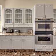 Golden Globe - Luxury on the Canal With Pool spa