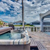 Golden Globe - Luxury on the Canal With Pool spa