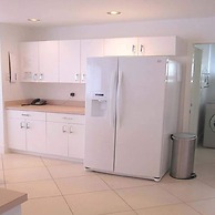 Altaira - top Location Lake View Pool Spa 4 Bed