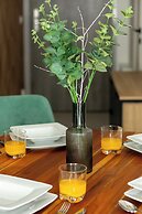 Cozy Apartment for 5 by Renters