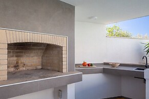 Holly - With Pool - H