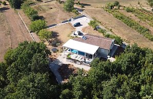 Med - Beautiful Home With Private Pool - H