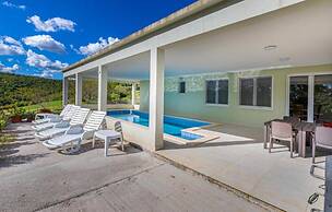 Med - Beautiful Home With Private Pool - H