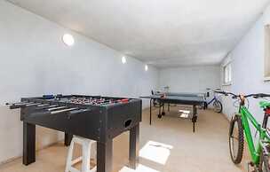 Med - Beautiful Home With Private Pool - H