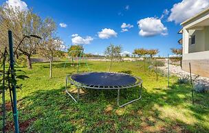 Med - Beautiful Home With Private Pool - H