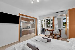 Anka - Amazing Location - Sa13