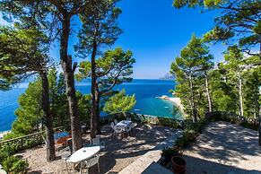 Anka - Amazing Location - Sa13