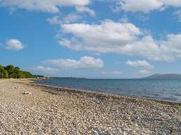 Vale - by the Beach - H