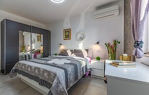 Duša - With Pool - H