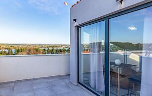 Duša - With Pool - H