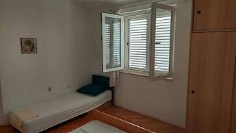 Mirjana: sea View & Balcony - A1 MN