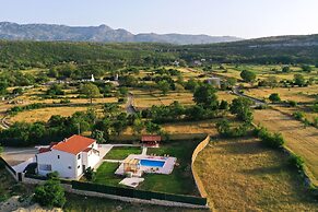 Villa Solis - Luxury With Pool - H