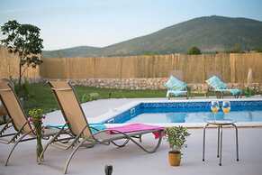Villa Solis - Luxury With Pool - H