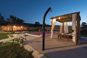 Villa Solis - Luxury With Pool - H