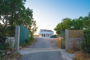 Villa Solis - Luxury With Pool - H