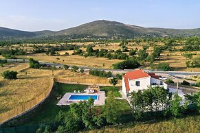 Villa Solis - Luxury With Pool - H