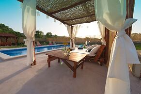 Villa Solis - Luxury With Pool - H